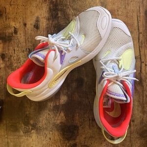 Nike Joyride CC 7.5 white leather